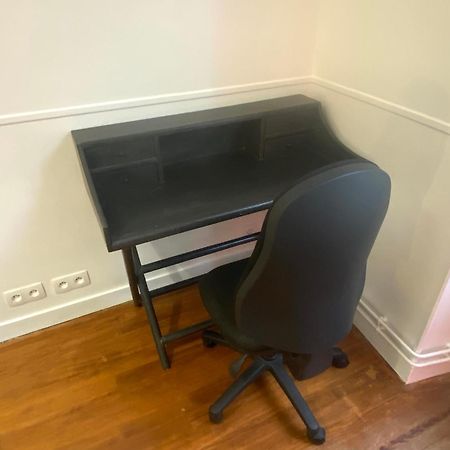 Floydroom'S Pau Chambre Hotes Dans Appartement Partage Proche Chateau Zewnętrze zdjęcie