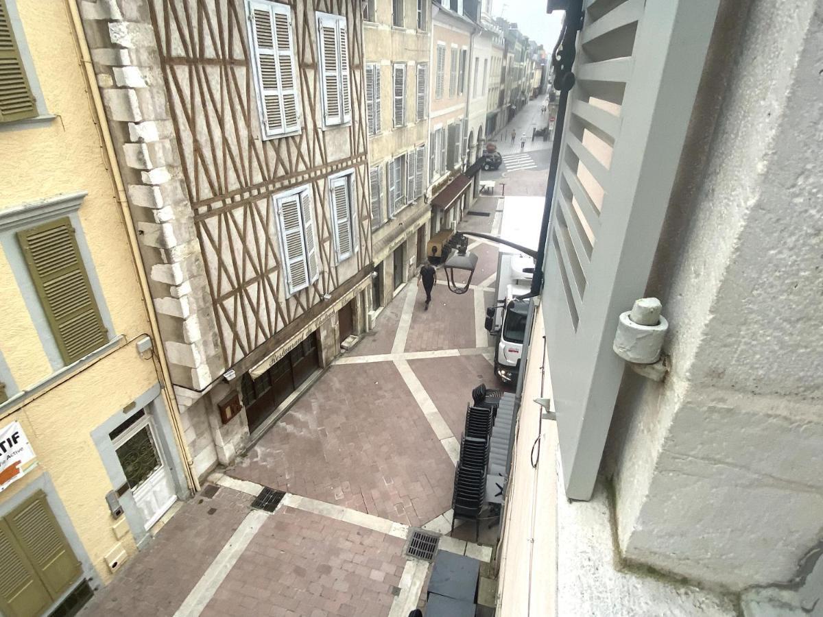 Floydroom'S Pau Chambre Hotes Dans Appartement Partage Proche Chateau Zewnętrze zdjęcie