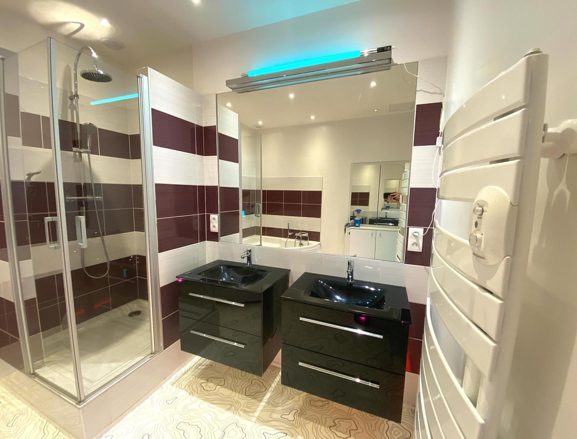 Floydroom'S Pau Chambre Hotes Dans Appartement Partage Proche Chateau Zewnętrze zdjęcie